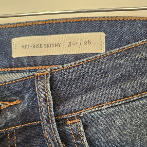 Pilcro and The Letterpress Anthropologie Mid-Rise Skinny Jean •Size 28• No Holes - Picture 5 of 10
